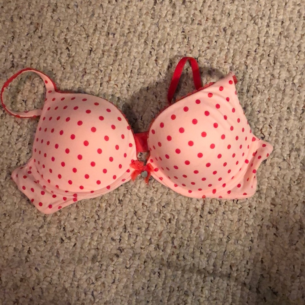 Victoria’s Secret Body by Victoria Push-up Bra